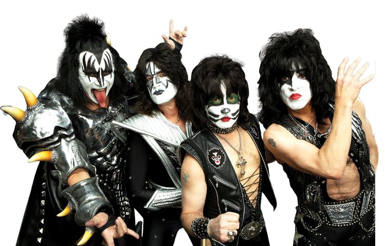 I Kiss suoneranno un concerto per un pubblico di squali bianchi