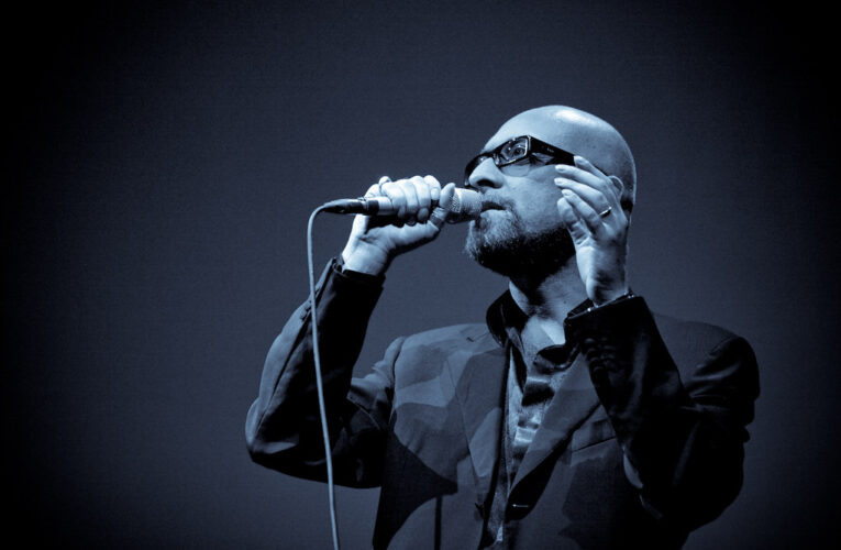 Mario Biondi: La Voce Inconfondibile dell’Eleganza Musicale