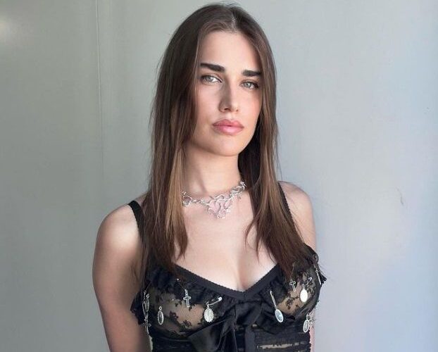 Clara Soccini: La Giovane Stella della Musica Italiana che Conquista i Cuori con la Sua Voce