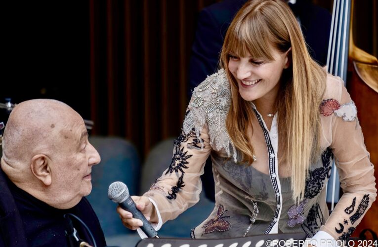 Jazz manouche, swing e ballad: dal 22 al 27 marzo quattro live con la vocalist Elena Andreoli a Milano (e dintorni)