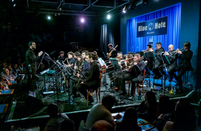 La Civica Jazz Orchestra e Paolo Tomelleri omaggiano Count Basie domenica 11 maggio al Blue Note di Milano