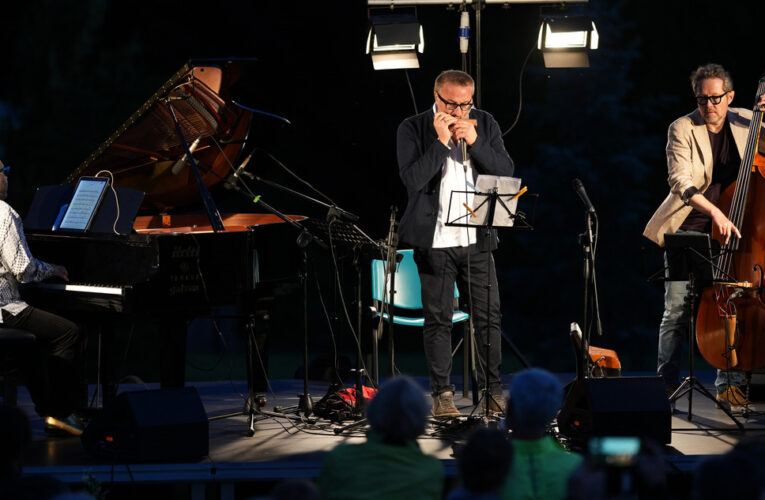 La nuova edizione di JAZZaltro parte il 19 giugno a Solbiate Olona (Va) con il Jasmine Trio di Max De Aloe