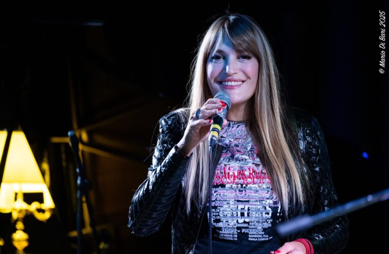 Ecco “Ain’t She Sweet”, il singolo che anticipa l’album d’esordio della vocalist e autrice jazz Elena Andreoli