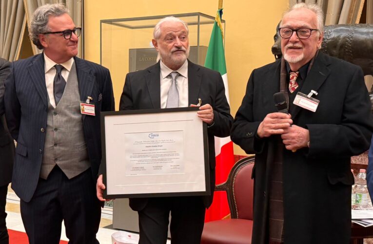 Amedeo Minghi premiato alla Camera