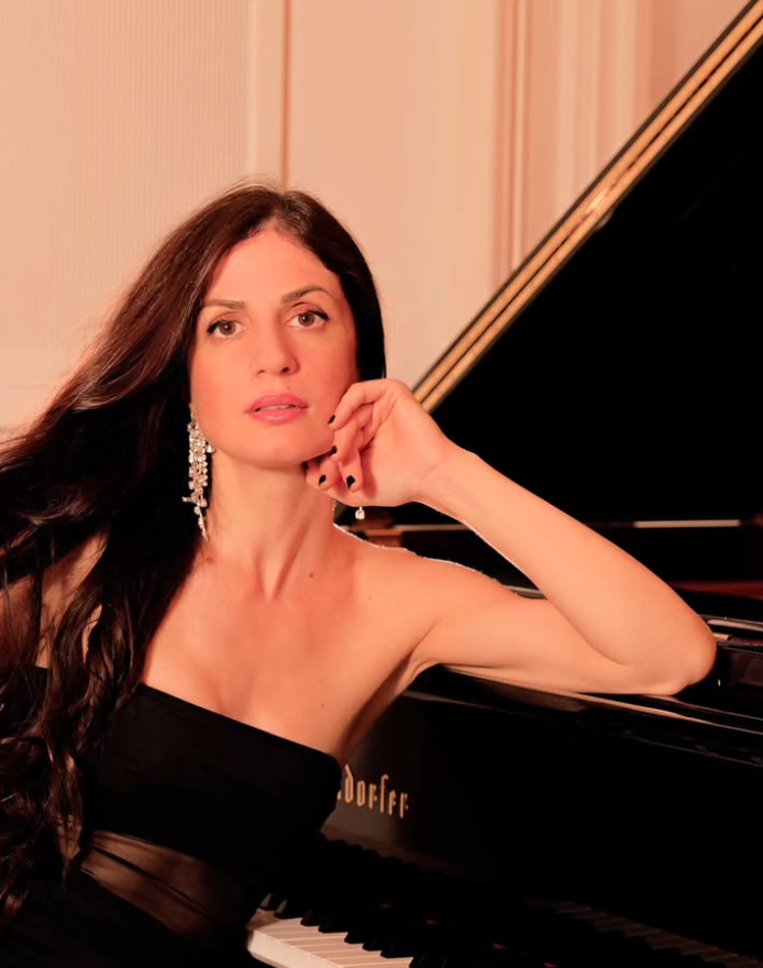 alessandra toni #alessansdratoni